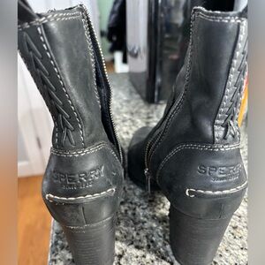 Sperry leather boots black